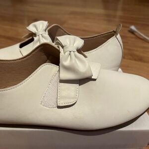 Adorable White Flats